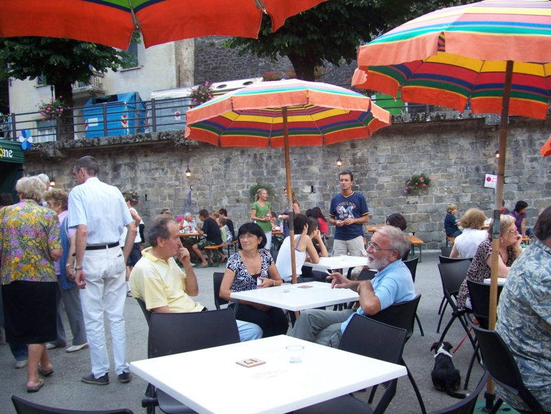  Image name: Estate030.jpg 
 width: 801 pixel 
 height: 602 pixel 
 Size: 446927 bytes 
 Click to enlarge 